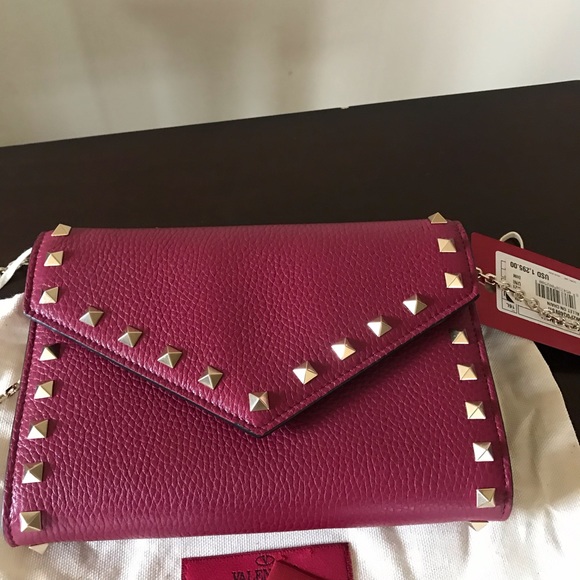 VALENTINO GARAVANI Rockstud Wallet On A Chain - Picture 9 of 14